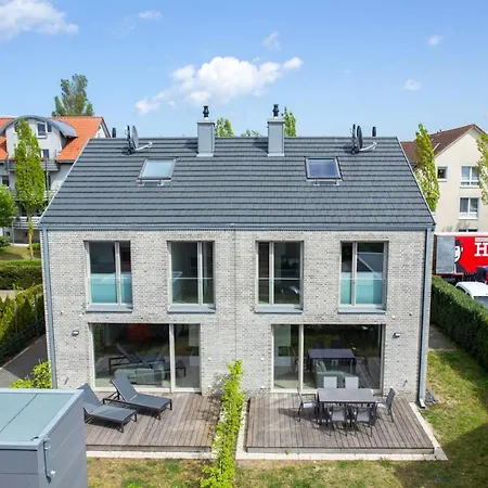 Holiday home Strandlaeufer 2